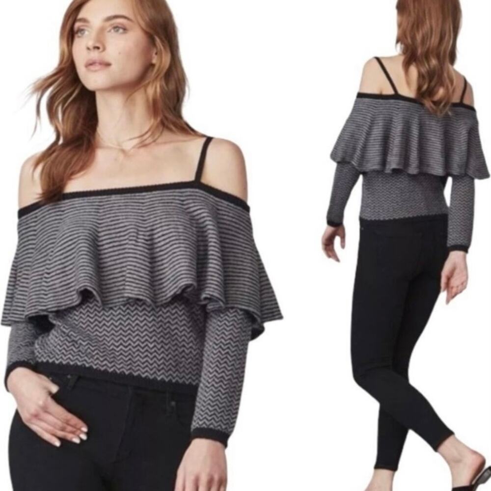 BB Dakota Cold Shoulder Sweater Size XS